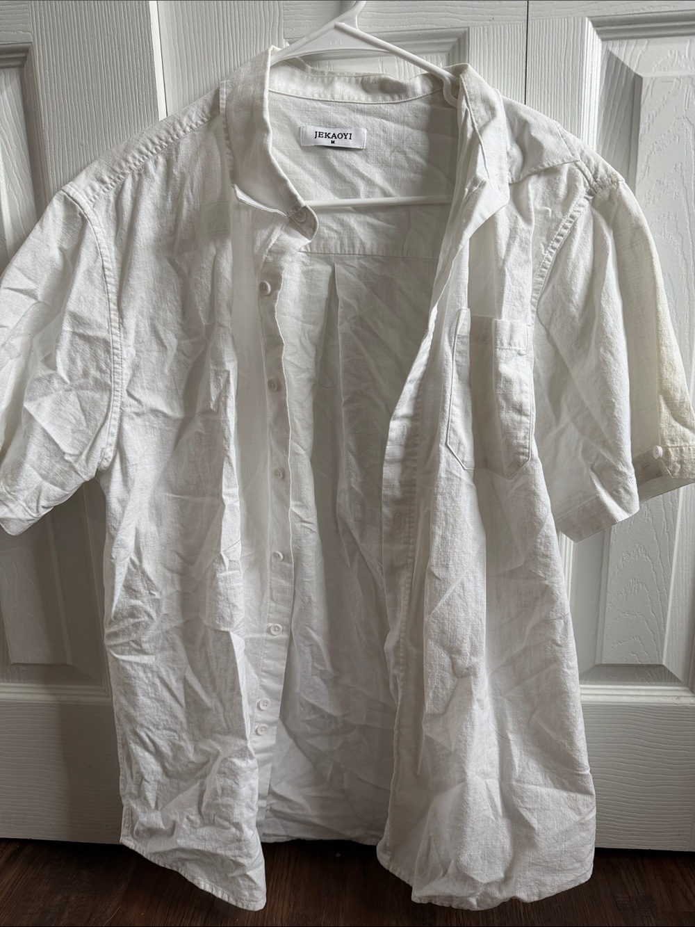 Jekaoyi Men’s White Short-Sleeve Casual Button-Down Shirt